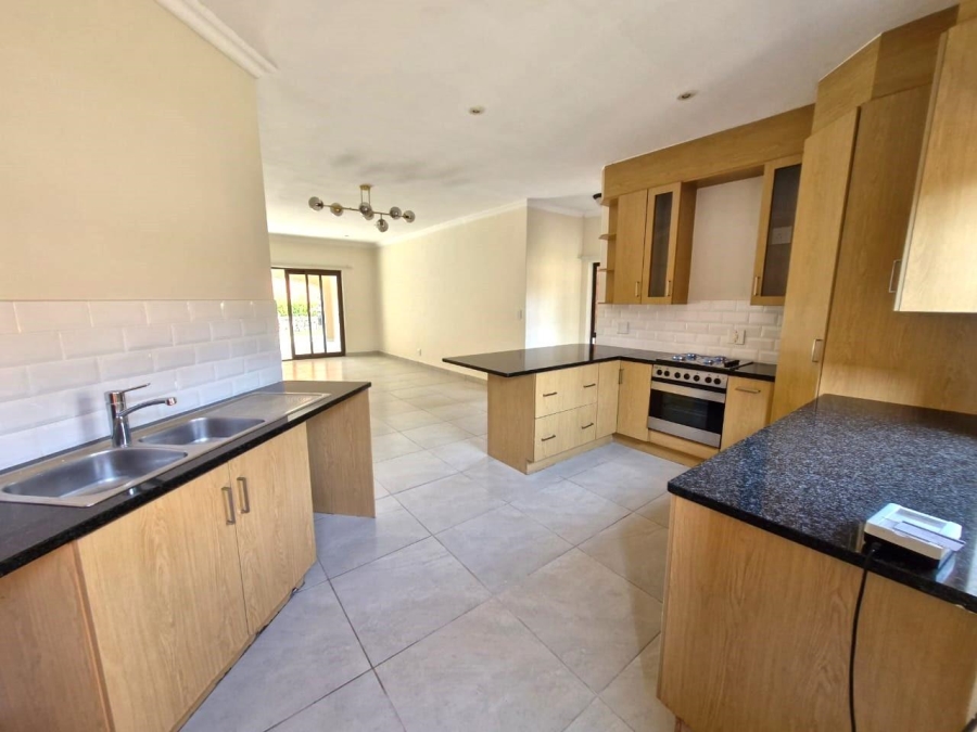 To Let 3 Bedroom Property for Rent in Meerhof North West